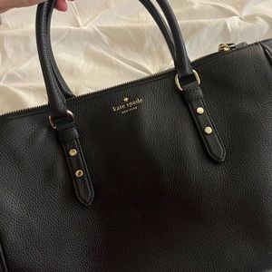 Black Kate Spade tote with detachable long strap♠️